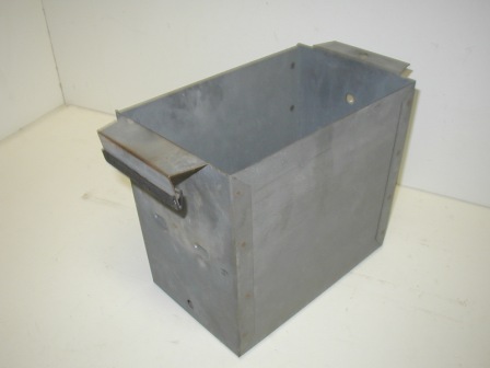 Metal Coin Box (Item #7) (5 5/8in Wide / 7 3/4in Tall / 9in Deep) $24.99